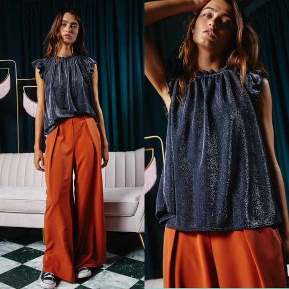 91613 Sleeveless Glitter Blouse - Picture 2 of 6